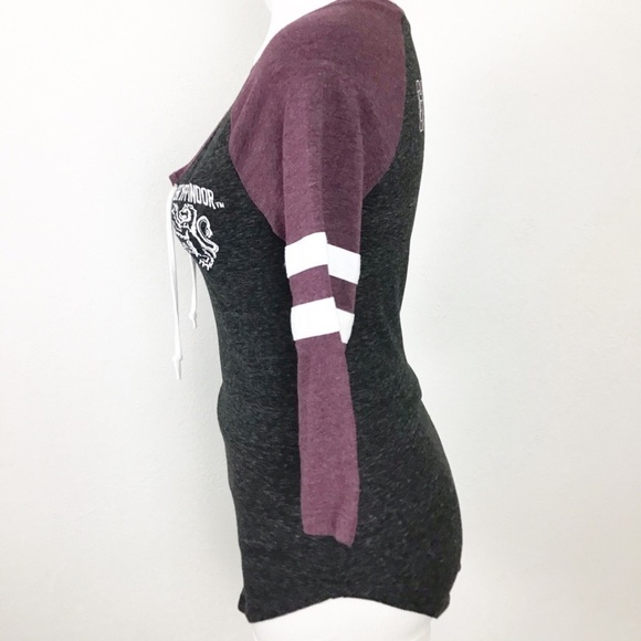 Harry Potter Gryffindor V Neck 3/4 Sleeve Top Size M - Picture 4 of 7